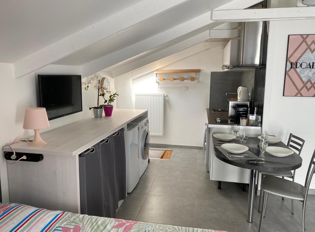 Trendy Studios Tassin Dış mekan fotoğraf